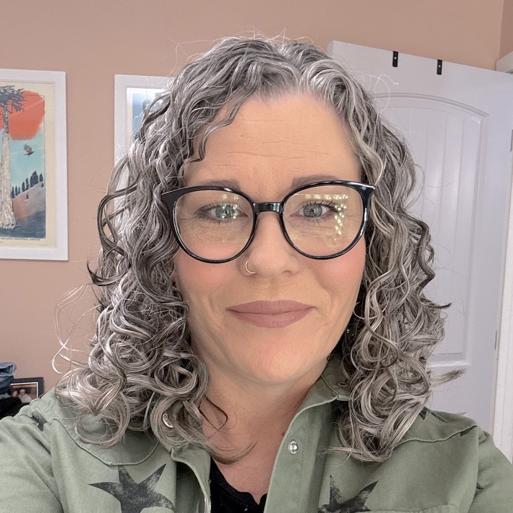 Meet your Posher, Renee